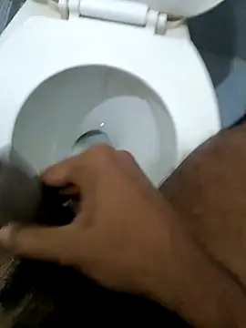 Snapshot of suckthedickk chatting on 12.12.24 suckthedickk online show from 12.12.24