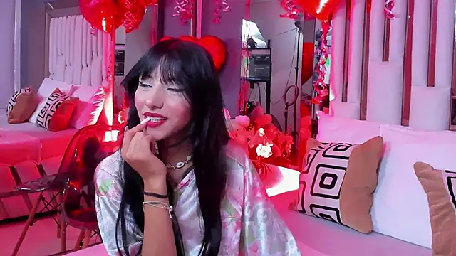 Snapshot of Kitty_Eliffe chatting on 02.14.25 Kitty Eliffe online show from 02.14.25