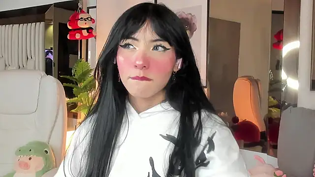 Snapshot of Kitty_Eliffe chatting on 09.23.25 Kitty Eliffe online show from 09.23.25