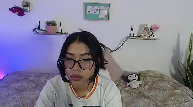 AmberJeong online show from 01.09.25