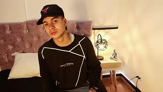 Amadeo Wild online show from 12.03.24