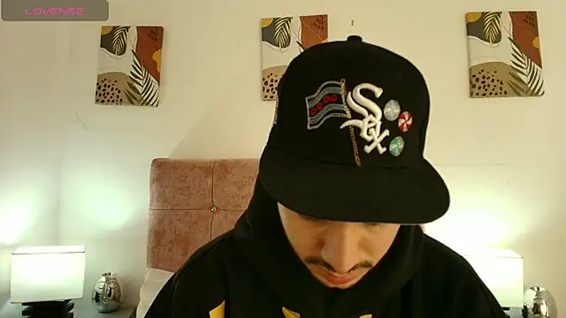 Amadeo Wild online show from 03.25.26