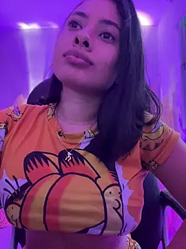 AlessaPears online show from 12.15.24