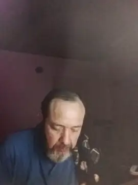 Leocesar37 online show from 10.10.25