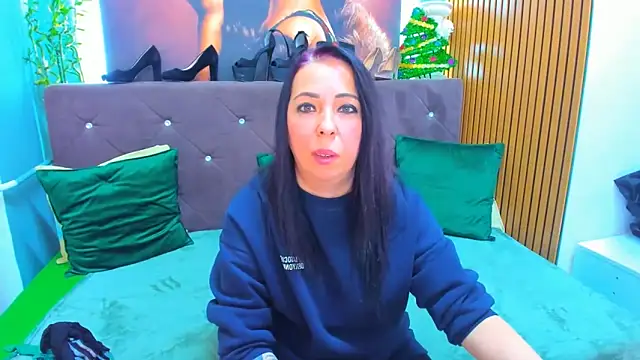 LauraSin online show from 01.05.26