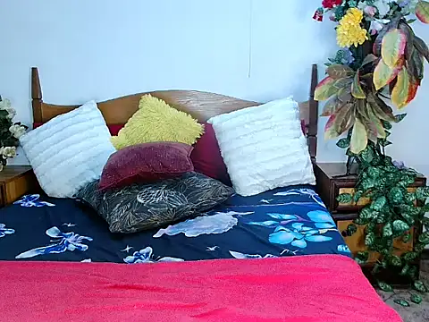 Snapshot of SexyWildLavender chatting on 01.06.26 SexyWildLavender online show from 01.06.26