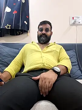 Snapshot of Fun_Guuy chatting on 04.01.26 Fun Guuy online show from 04.01.26