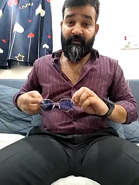 Snapshot of Fun_Guuy chatting on 04.02.26 Fun Guuy online show from 04.02.26