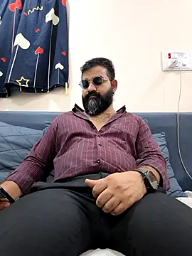 Snapshot of Fun_Guuy chatting on 04.09.26 Fun Guuy online show from 04.09.26