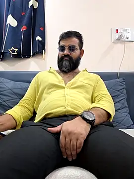 Snapshot of Fun_Guuy chatting on 04.13.26 Fun Guuy online show from 04.13.26