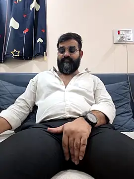 Snapshot of Fun_Guuy chatting on 04.14.26 Fun Guuy online show from 04.14.26