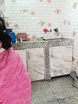 Snapshot of Saroj-Shah chatting on 03.13.26 Saroj-Shah online show from 03.13.26