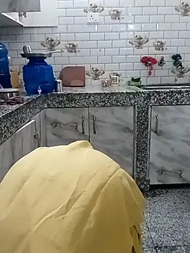 Snapshot of Saroj-Shah chatting on 03.24.26 Saroj-Shah online show from 03.24.26