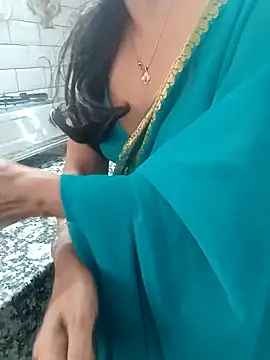 Snapshot of Saroj-Shah chatting on 04.12.26 Saroj-Shah online show from 04.12.26