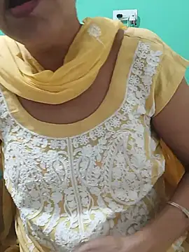 Snapshot of Saroj-Shah chatting on 05.19.26 Saroj-Shah online show from 05.19.26