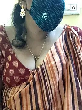 Snapshot of mallu-sumi chatting on 01.31.25 mallu-sumi online show from 01.31.25