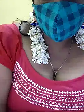 Snapshot of mallu-sumi chatting on 02.02.25 mallu-sumi online show from 02.02.25