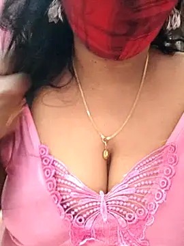 Snapshot of mallu-sumi chatting on 02.12.25 mallu-sumi online show from 02.12.25