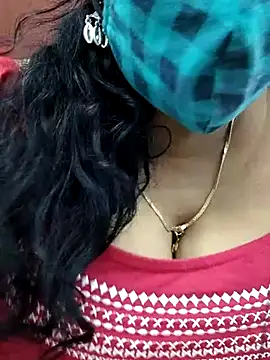 Snapshot of mallu-sumi chatting on 02.15.25 mallu-sumi online show from 02.15.25