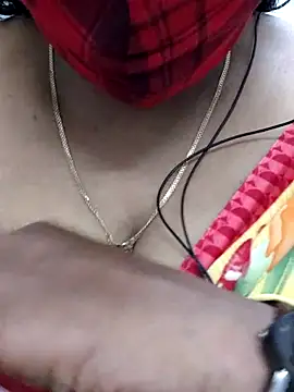 Snapshot of mallu-sumi chatting on 02.16.25 mallu-sumi online show from 02.16.25