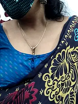 Snapshot of mallu-sumi chatting on 02.18.25 mallu-sumi online show from 02.18.25