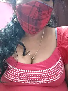 Snapshot of mallu-sumi chatting on 02.19.25 mallu-sumi online show from 02.19.25