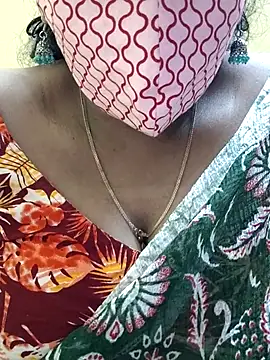 Snapshot of mallu-sumi chatting on 02.21.25 mallu-sumi online show from 02.21.25