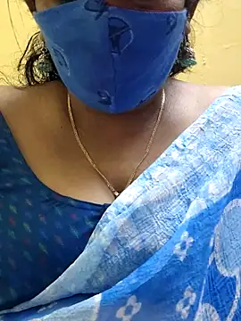 Snapshot of mallu-sumi chatting on 02.23.25 mallu-sumi online show from 02.23.25