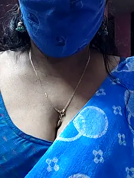 Snapshot of mallu-sumi chatting on 02.24.25 mallu-sumi online show from 02.24.25