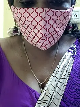 Snapshot of mallu-sumi chatting on 02.25.25 mallu-sumi online show from 02.25.25