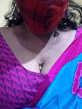 Snapshot of mallu-sumi chatting on 02.27.25 mallu-sumi online show from 02.27.25