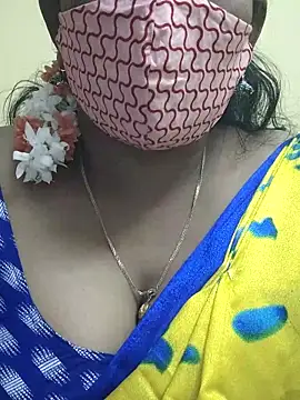 Snapshot of mallu-sumi chatting on 02.27.25 mallu-sumi online show from 02.27.25