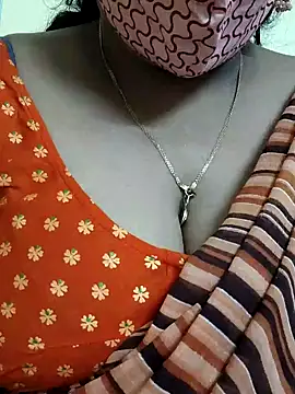 Snapshot of mallu-sumi chatting on 02.28.25 mallu-sumi online show from 02.28.25