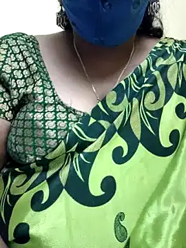 Snapshot of mallu-sumi chatting on 03.02.25 mallu-sumi online show from 03.02.25