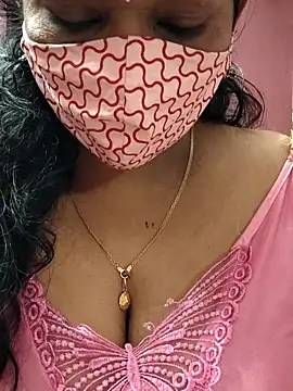 Snapshot of mallu-sumi chatting on 03.14.25 mallu-sumi online show from 03.14.25