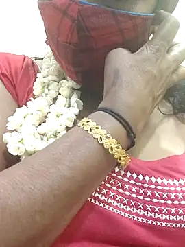 Snapshot of mallu-sumi chatting on 03.16.25 mallu-sumi online show from 03.16.25