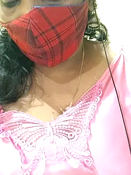 Snapshot of mallu-sumi chatting on 03.18.25 mallu-sumi online show from 03.18.25