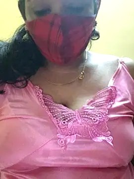 Snapshot of mallu-sumi chatting on 03.18.25 mallu-sumi online show from 03.18.25