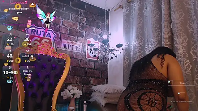 Snapshot of JadeSoleile chatting on 11.06.25 JadeSoleile online show from 11.06.25