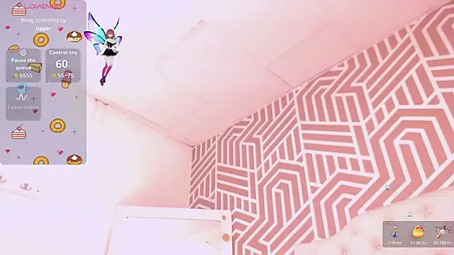 Snapshot of JadeSoleile chatting on 11.10.25 JadeSoleile online show from 11.10.25