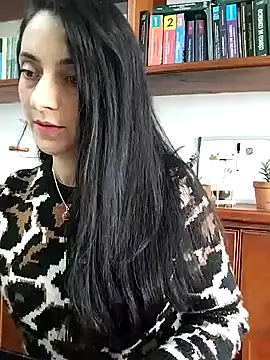 Snapshot of amellie_ros chatting on 12.27.24 amellie ros online show from 12.27.24