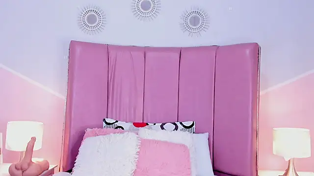 Snapshot of Krystal_cambell1 chatting on 11.29.25 Krystal cambell1 online show from 11.29.25