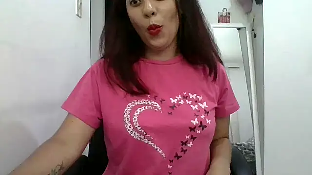 Snapshot of Anne_kis chatting on 03.20.25 Anne kis online show from 03.20.25