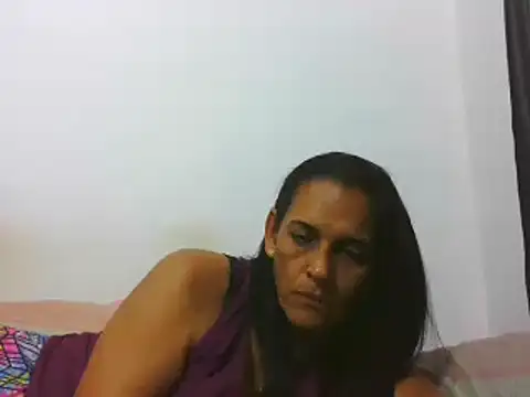 latinbrunettet online show from 12.18.24