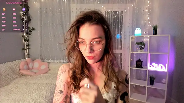 AraCopple online show from 12.11.24