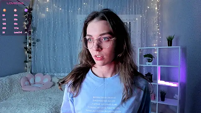 AraCopple online show from 12.21.24