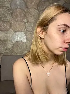 Snapshot of Kitty_Katrine chatting on 10.29.25 Kitty Katrine online show from 10.29.25