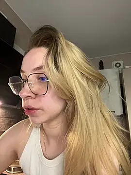 Kitty Katrine online show from 05.11.26