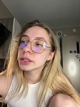 Kitty Katrine online show from 05.11.26