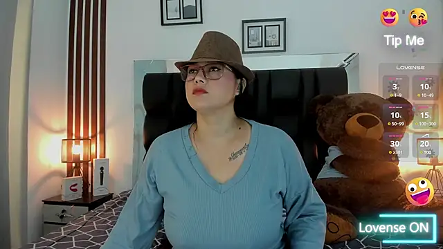 meikochoe online show from 03.14.25